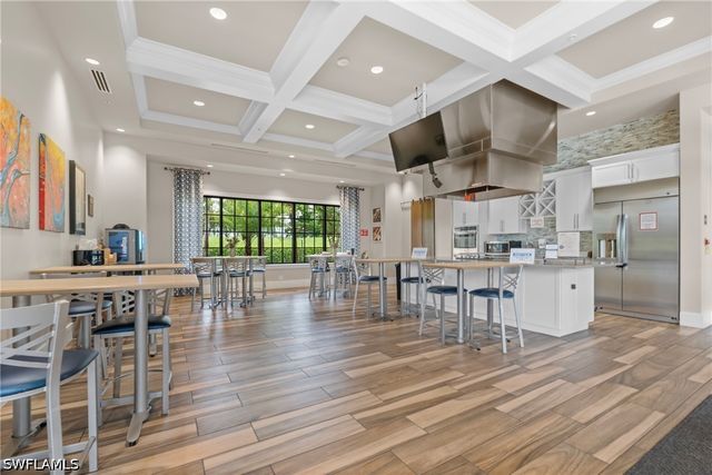 2137 FRANGIPANI CIR 102, Naples, FL 34120