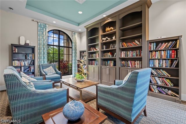 2137 FRANGIPANI CIR 102, Naples, FL 34120
