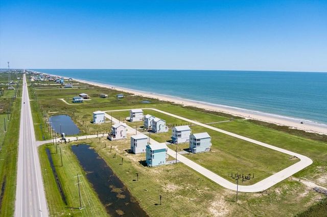 639 Arlo Terrace, Gilchrist, TX 77617