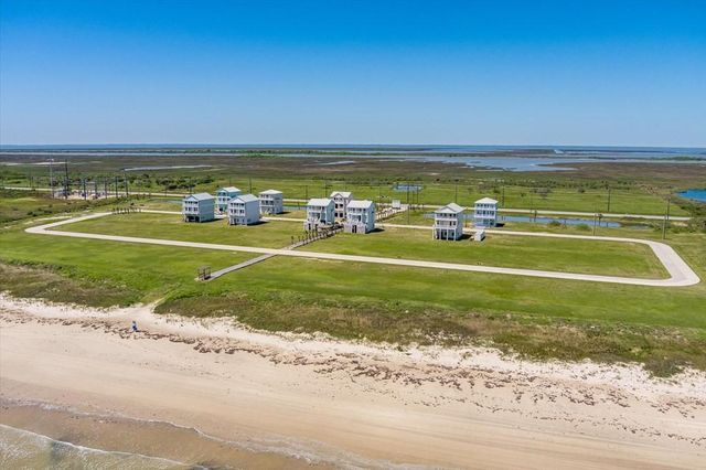 639 Arlo Terrace, Gilchrist, TX 77617