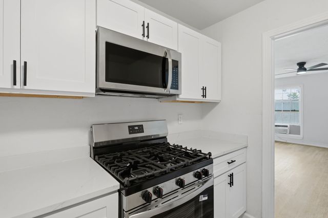 607 S Austin Street, Sherman, TX 75090