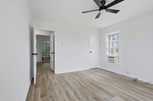 607 S Austin Street, Sherman, TX 75090