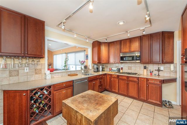 312 Cupsaw Drive, Ringwood, NJ 07456