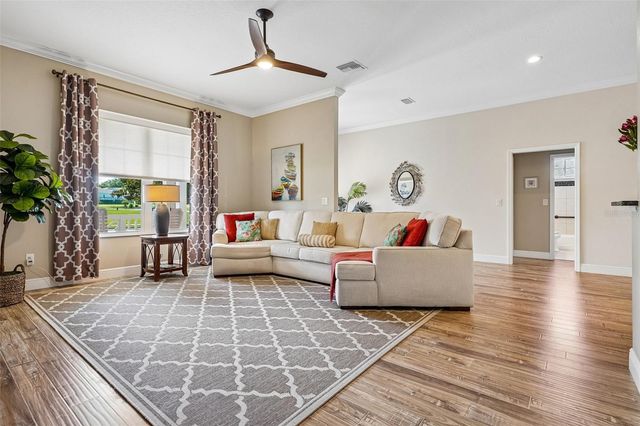 1212 FIESTA KEY CIRCLE, Lady Lake, FL 32159