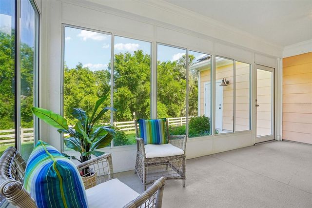 1212 FIESTA KEY CIRCLE, Lady Lake, FL 32159
