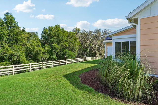 1212 FIESTA KEY CIRCLE, Lady Lake, FL 32159