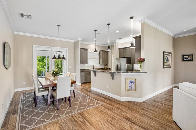 1212 FIESTA KEY CIRCLE, Lady Lake, FL 32159