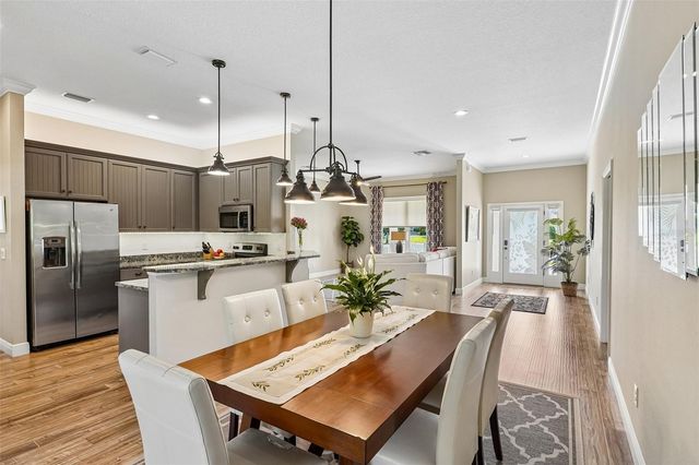 1212 FIESTA KEY CIRCLE, Lady Lake, FL 32159