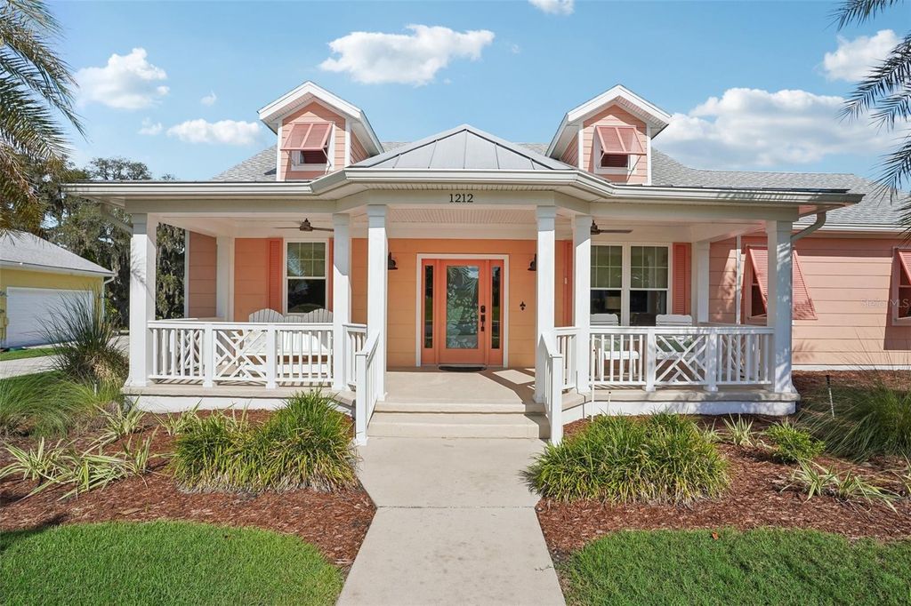 1212 FIESTA KEY CIRCLE, Lady Lake, FL 32159