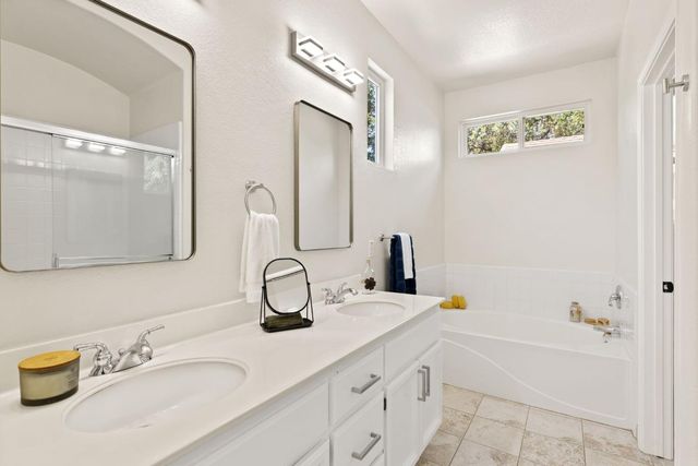 45 Rossignol Cir, Sacramento, CA 95833