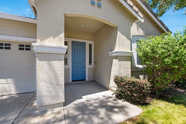 45 Rossignol Cir, Sacramento, CA 95833