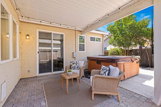 45 Rossignol Cir, Sacramento, CA 95833