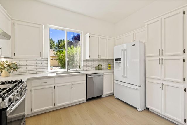 45 Rossignol Cir, Sacramento, CA 95833