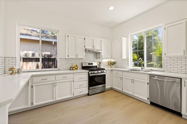 45 Rossignol Cir, Sacramento, CA 95833