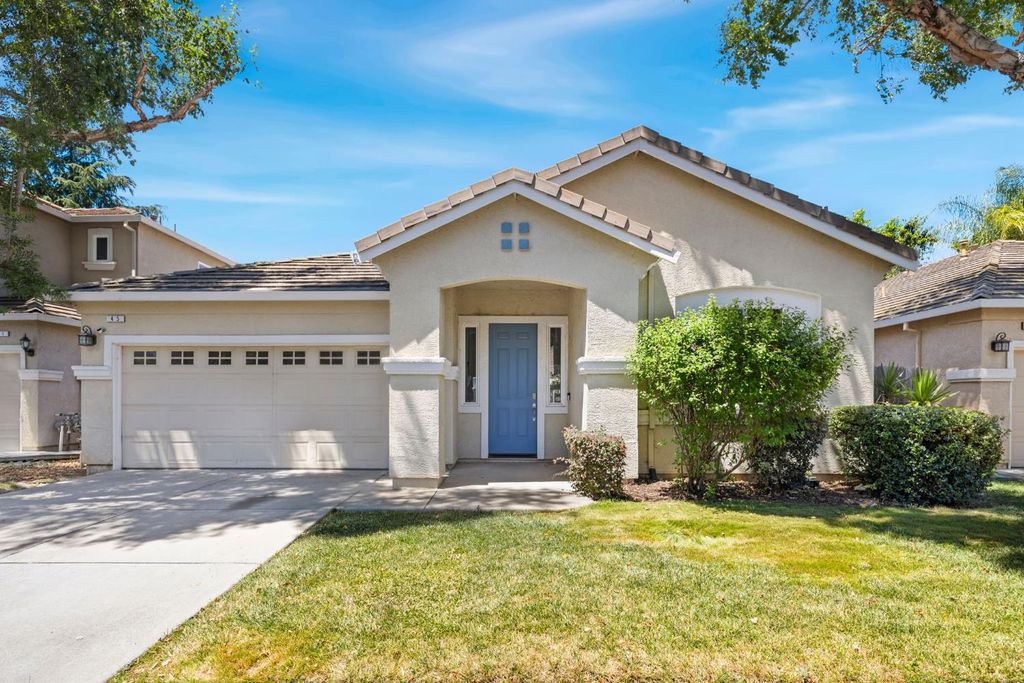 45 Rossignol Cir, Sacramento, CA 95833