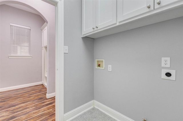 9 Versante Court, Houston, TX 77070