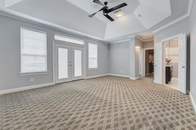 9 Versante Court, Houston, TX 77070
