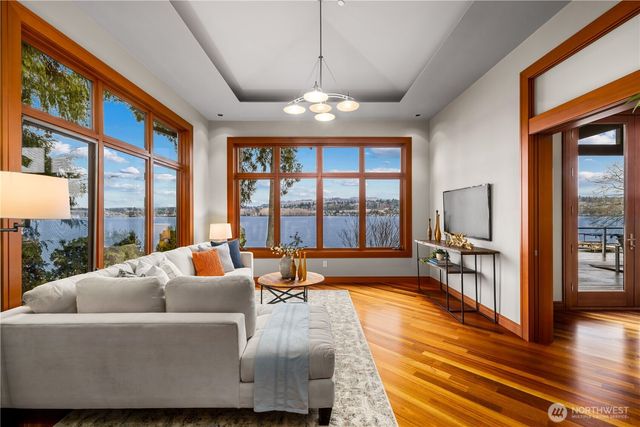 4632 E Mercer Way, Mercer Island, WA 98040