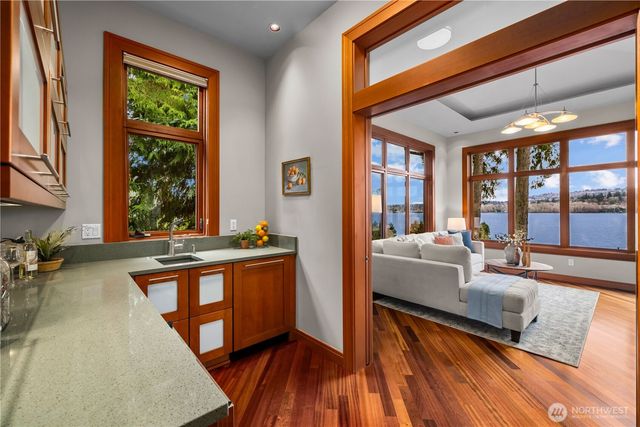 4632 E Mercer Way, Mercer Island, WA 98040