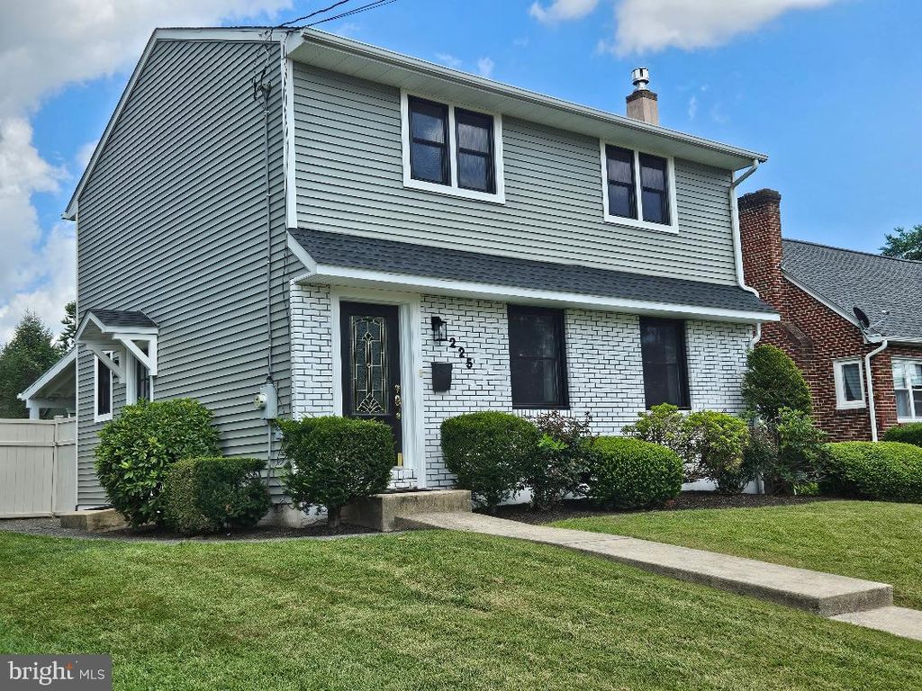 225 WILSON ST, Pottstown, PA 19464