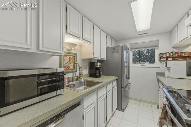 1098 Fontmore Road B, Colorado Springs, CO 80904