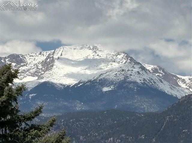 1098 Fontmore Road B, Colorado Springs, CO 80904