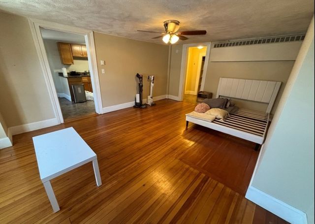 360 Tappan B, Brookline, MA 02445
