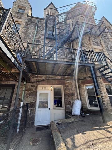 360 Tappan B, Brookline, MA 02445