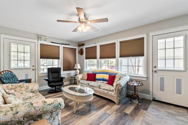 210 NE 52nd Street, Oak Island, NC 28465