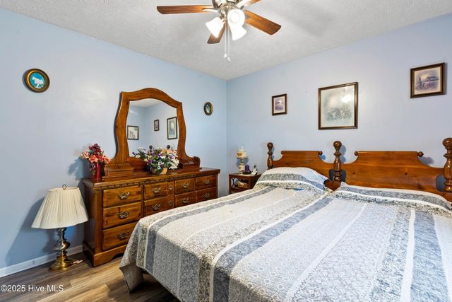 210 NE 52nd Street, Oak Island, NC 28465