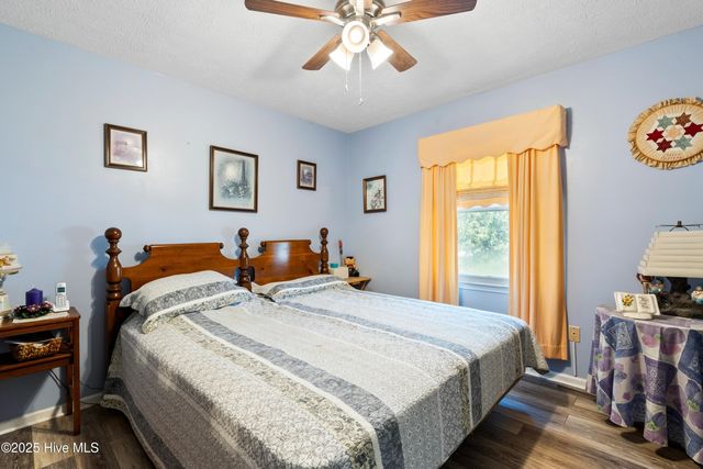 210 NE 52nd Street, Oak Island, NC 28465