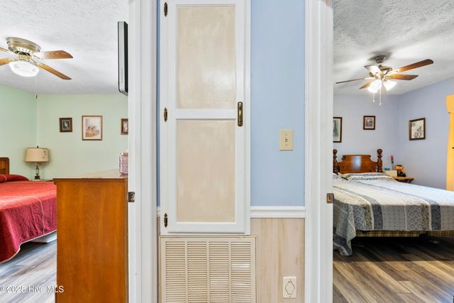 210 NE 52nd Street, Oak Island, NC 28465