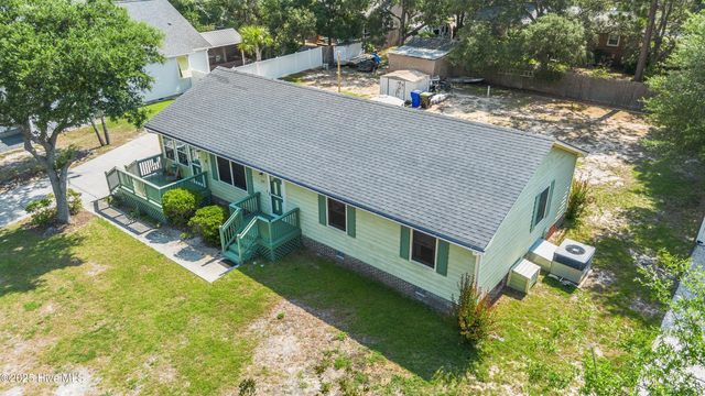 210 NE 52nd Street, Oak Island, NC 28465
