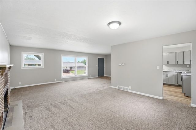 316 E Doris Drive, Fairborn, OH 45324