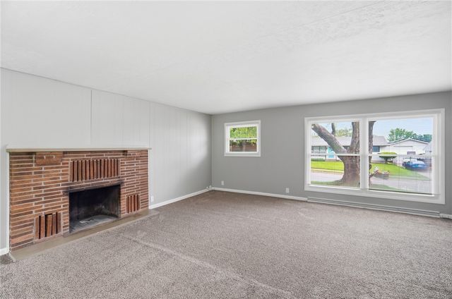 316 E Doris Drive, Fairborn, OH 45324