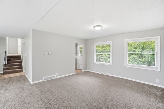 316 E Doris Drive, Fairborn, OH 45324
