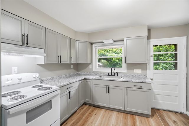 316 E Doris Drive, Fairborn, OH 45324