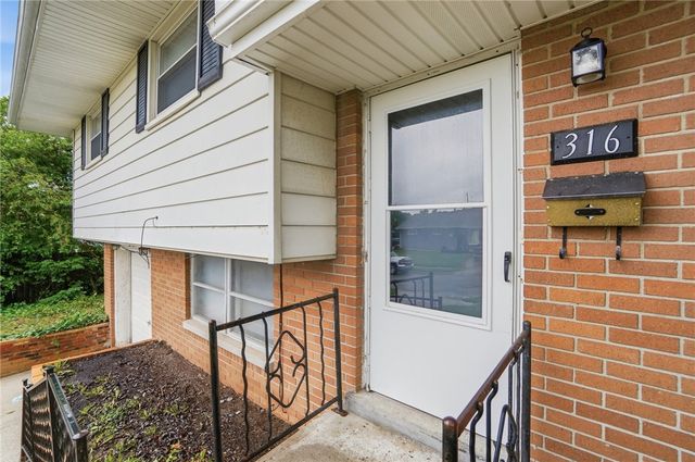 316 E Doris Drive, Fairborn, OH 45324