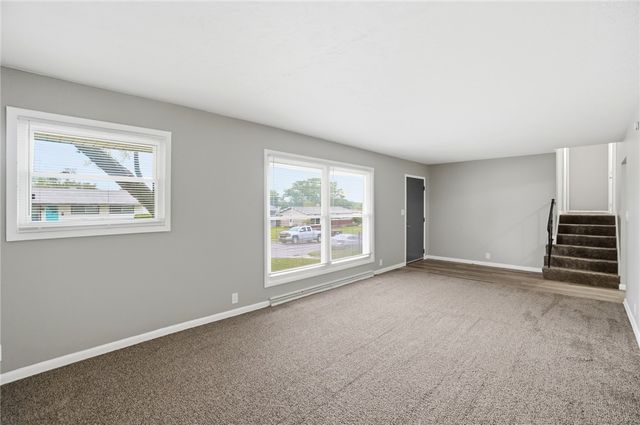 316 E Doris Drive, Fairborn, OH 45324