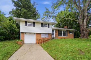 316 E Doris Drive, Fairborn, OH 45324