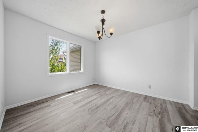 7910 Red Oak Road, Lincoln, NE 68516