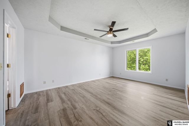 7910 Red Oak Road, Lincoln, NE 68516