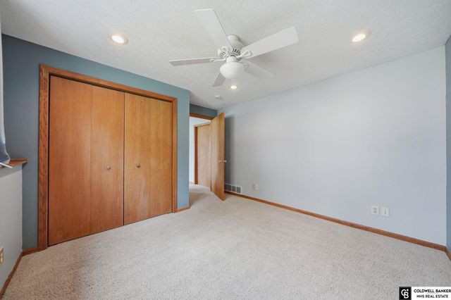 7910 Red Oak Road, Lincoln, NE 68516