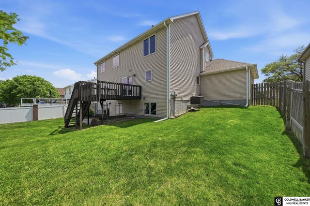 7910 Red Oak Road, Lincoln, NE 68516