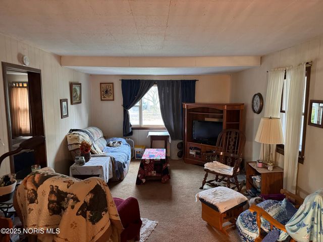 408 S Monroe Street, Montpelier, OH 43543