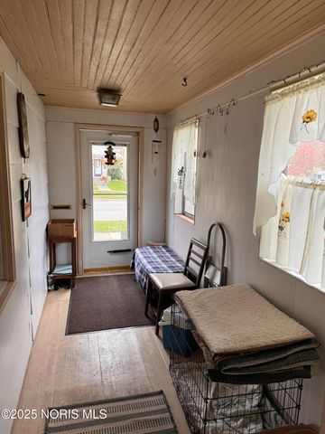 408 S Monroe Street, Montpelier, OH 43543