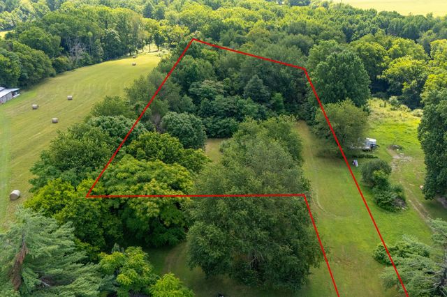 1136 Elmore Rd, Eagleville, TN 37060
