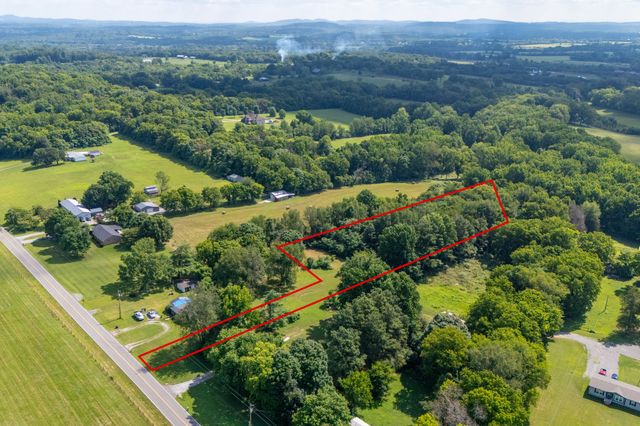 1136 Elmore Rd, Eagleville, TN 37060