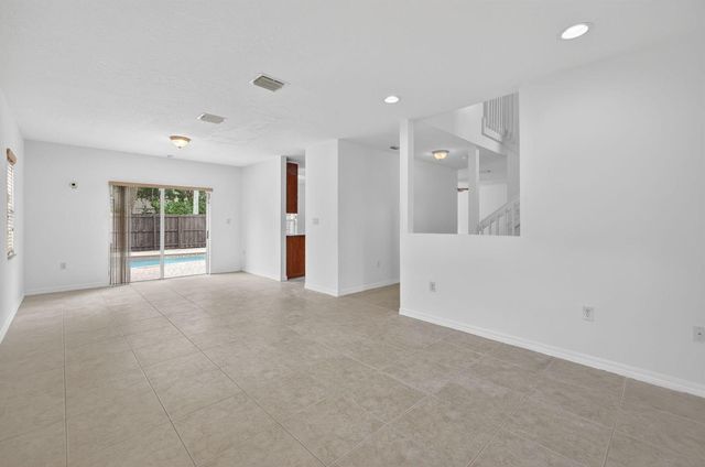 1975 NE 36th Avenue, Homestead, FL 33033