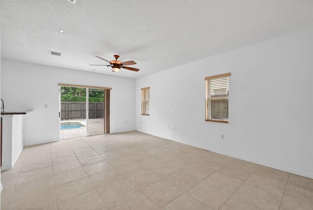 1975 NE 36th Avenue, Homestead, FL 33033